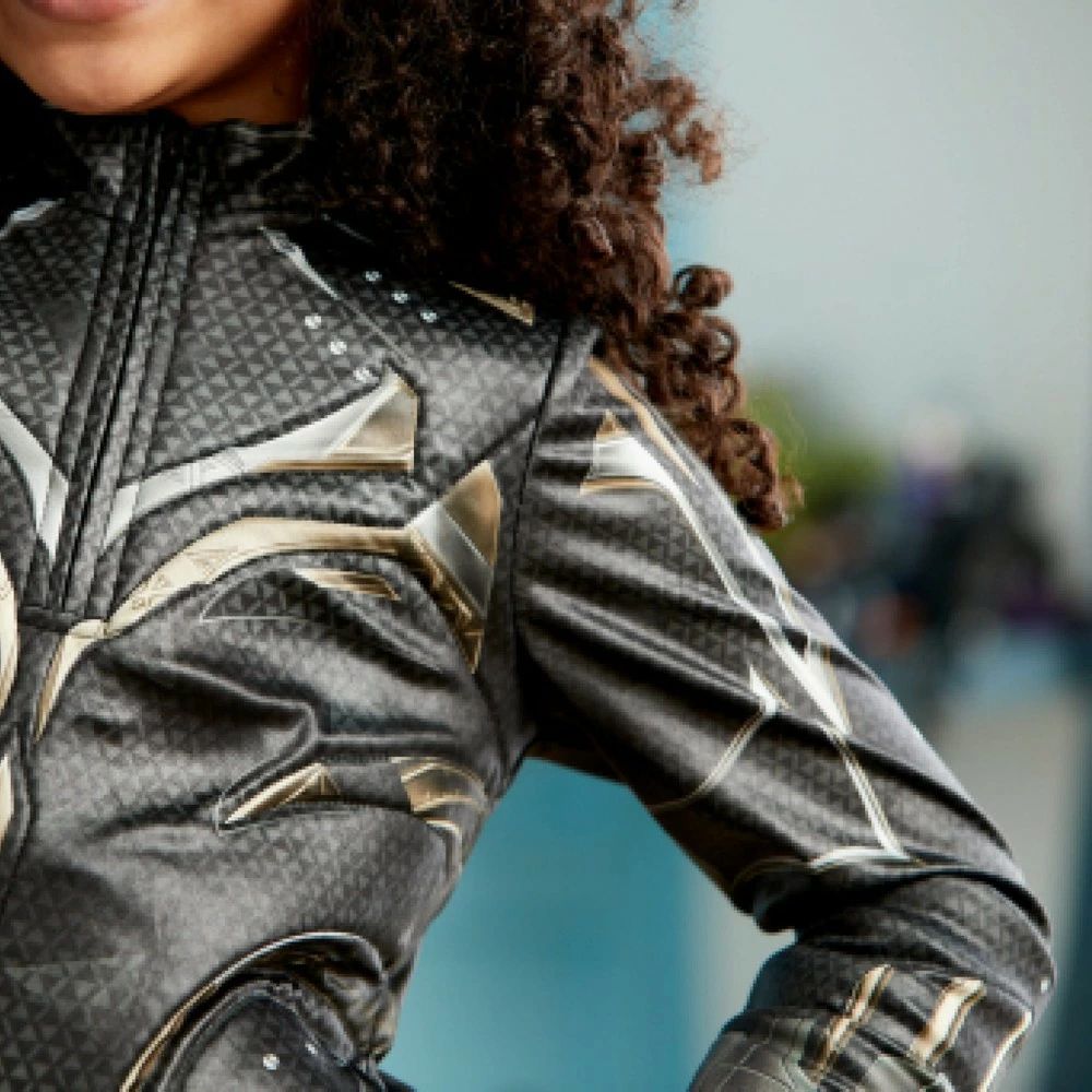 Disney Store Déguisement Black Panther: Wakanda Forever Pour Enfants 4 Disney Store Déguisement Black Panther: Wakanda Forever Pour Enfants – Image 4