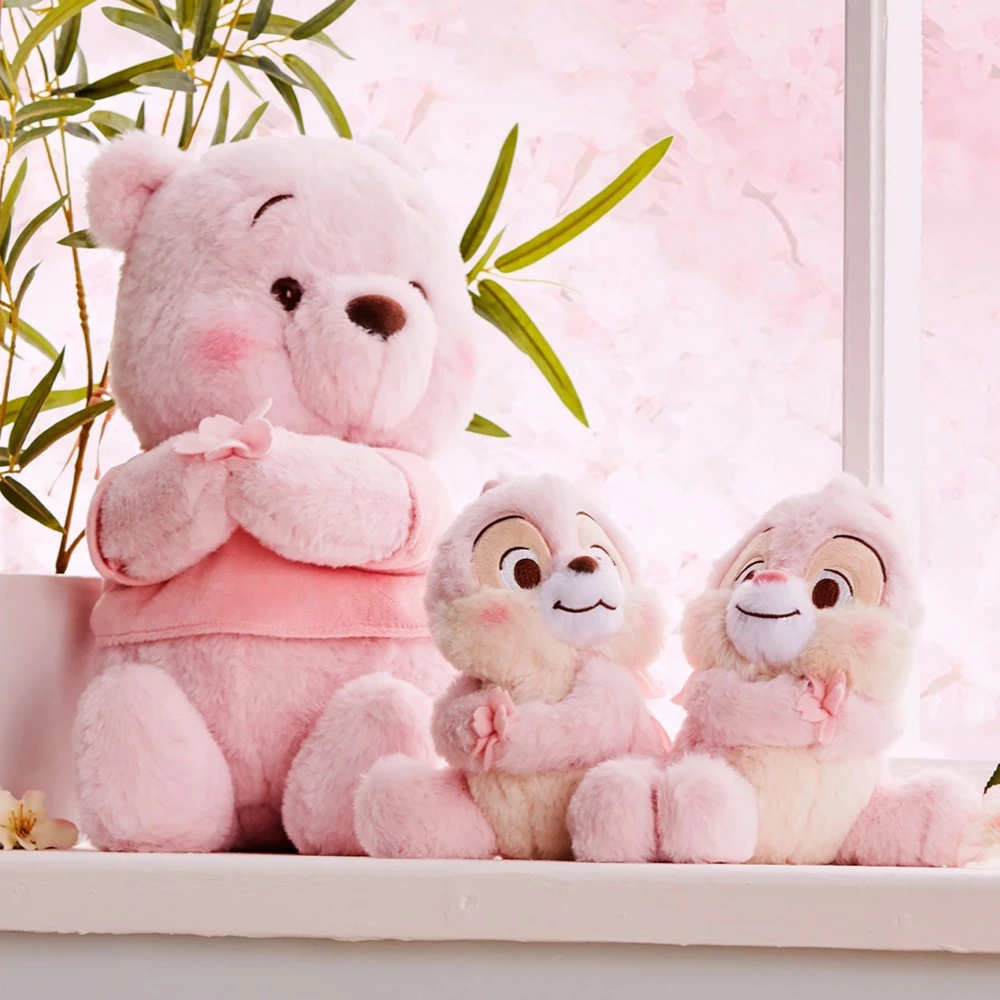 Disney Store Grande Peluche Winnie L'Ourson Sakura 2 Disney Store Grande Peluche Winnie L'Ourson Sakura – Image 2
