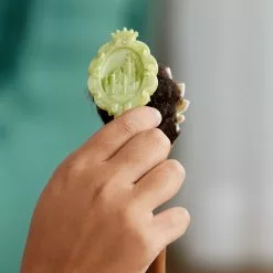 Disney Store Poupée Classique Tiana, La Princesse Et La Grenouille 11 Disney Store Poupée Classique Tiana, La Princesse Et La Grenouille -Disney Store 460011778068 5