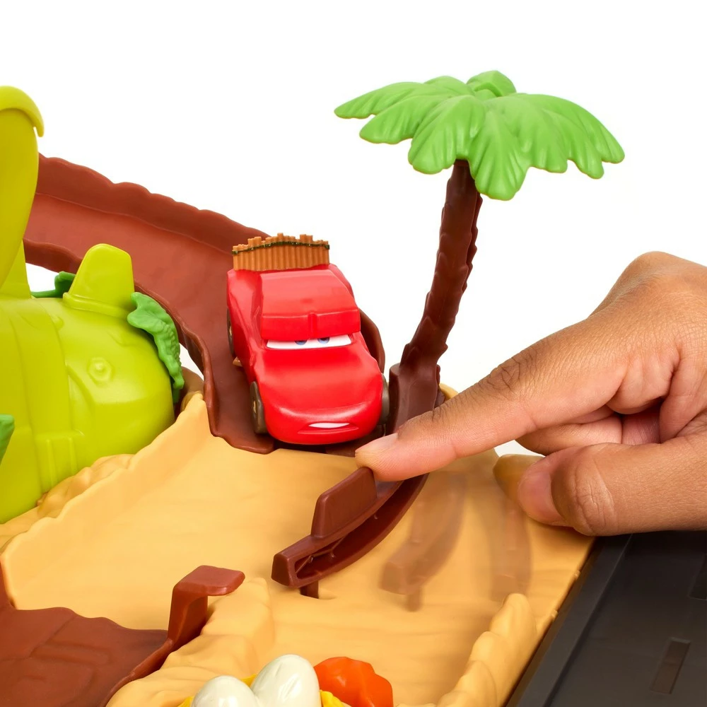 Mattel Terrain De Jeu Dinosaures Disney Pixar Cars : Sur La Route 2 Mattel Terrain De Jeu Dinosaures Disney Pixar Cars : Sur La Route – Image 2