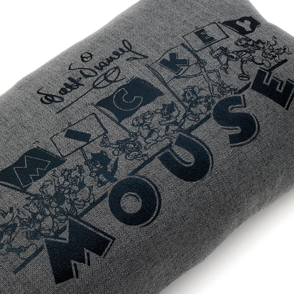 Disney Store Coussin Mickey Walt Disney Studios Disney100 Eras 4 Disney Store Coussin Mickey Walt Disney Studios Disney100 Eras – Image 4