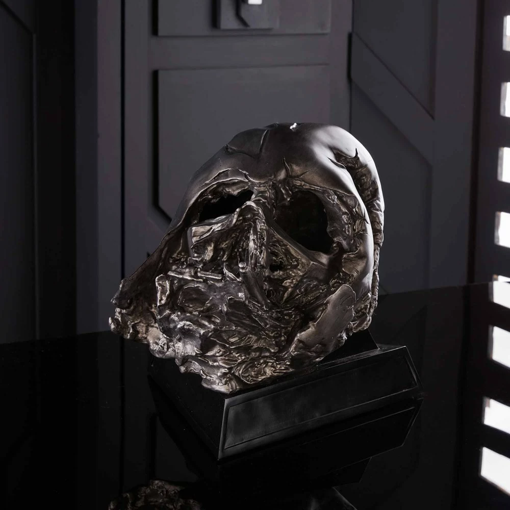 Figurine Casque Fondu De Dark Vador Star Wars: Galaxy's Edge 2 Figurine Casque Fondu De Dark Vador Star Wars: Galaxy's Edge – Image 2